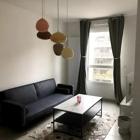 Apartment Charmant T2 A Port Marianne Montpellier